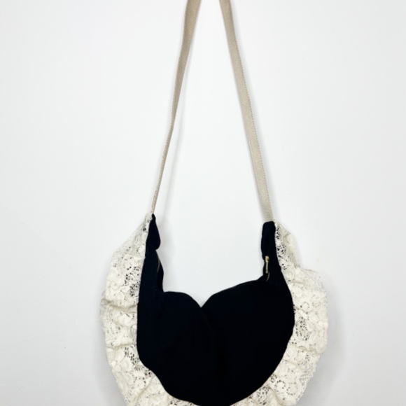 Handmade Upcycled Boho Crossbody Crescent Bag with Lace - Picture 4 of 5